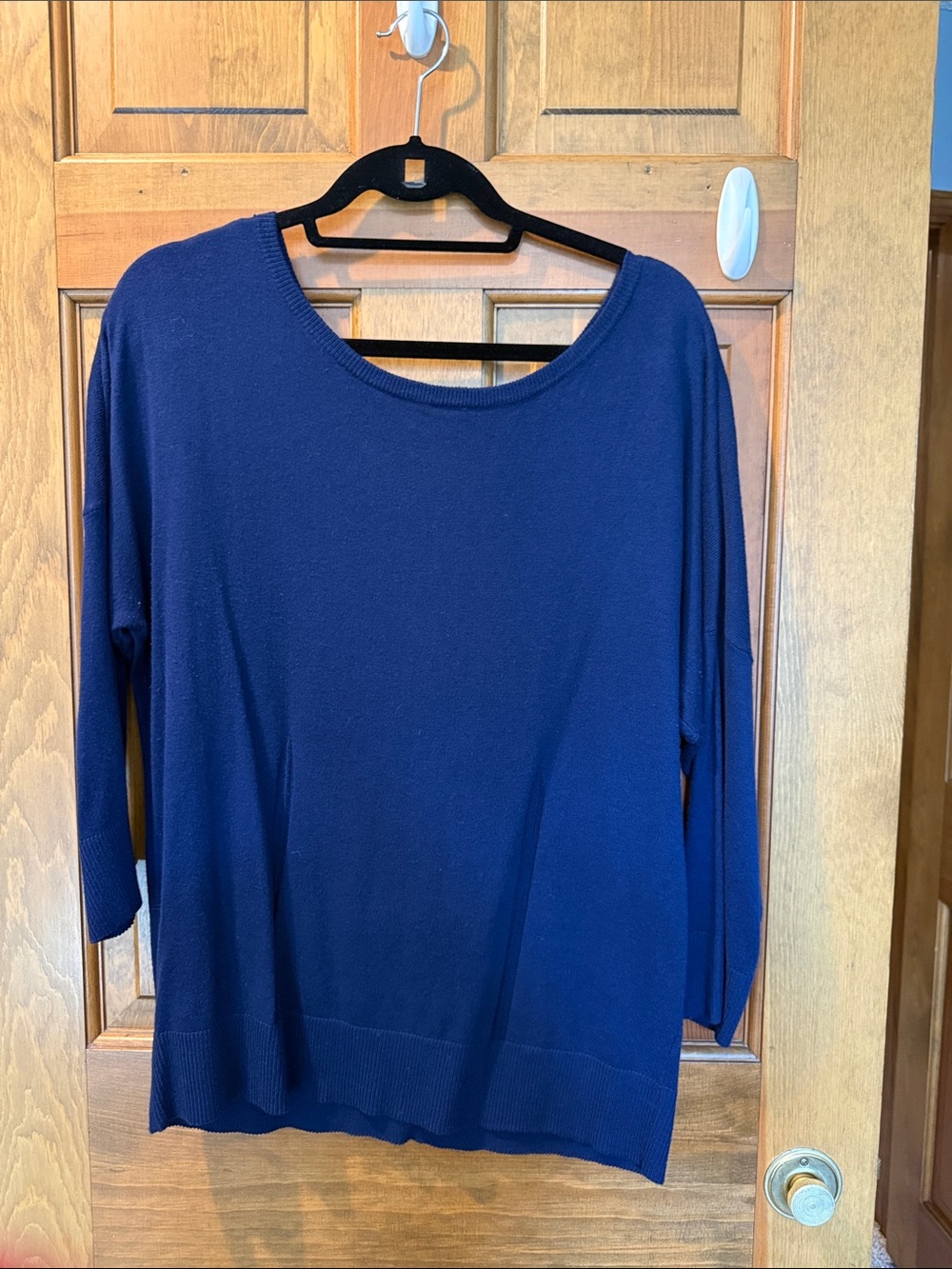 Women's Navy Blue Lightweight Scoop Neck Top